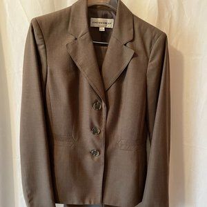Women's Size 4 Jones of New York Taupe Pantsuit